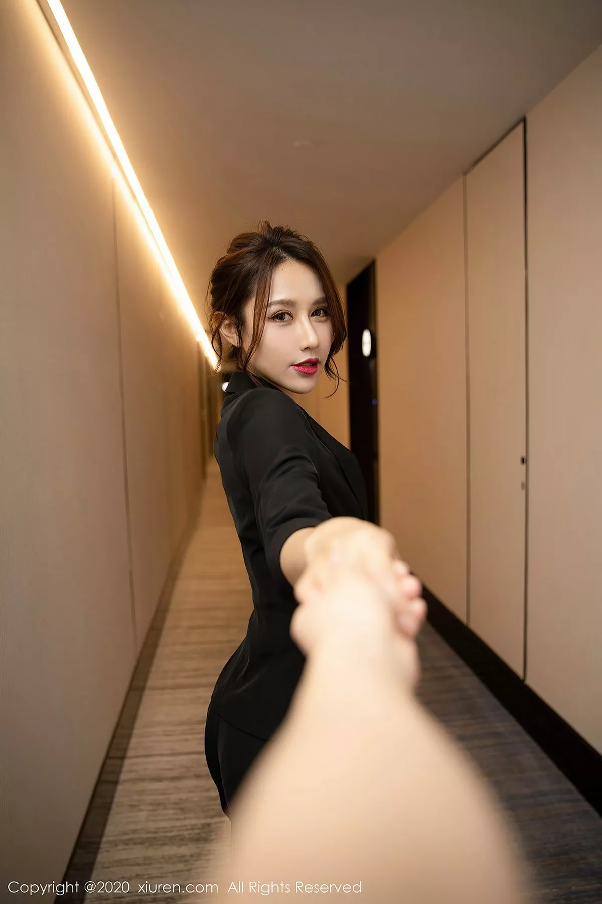 [XiuRen秀人网]第2580期徐安安写真-秀人资源网